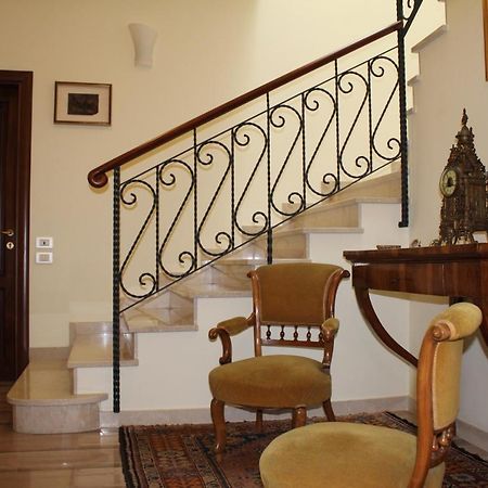 Bed and Breakfast Tres Chic Чивітанова-Марке Екстер'єр фото