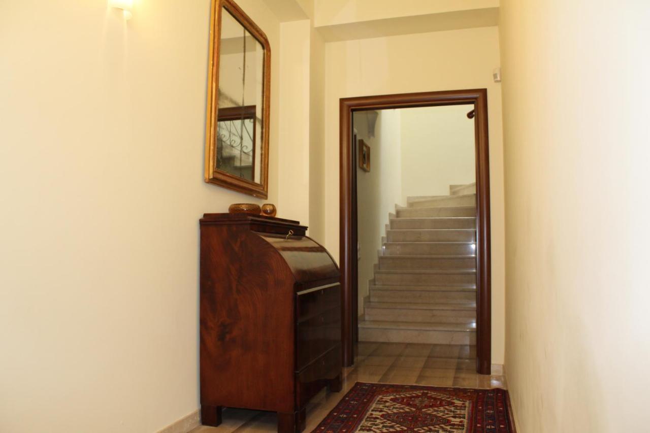 Bed and Breakfast Tres Chic Чивітанова-Марке Екстер'єр фото